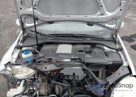 2007 Volkswagen Rabbit 4-Door из США, поврежденный, VIN WVWDR71K67W044642